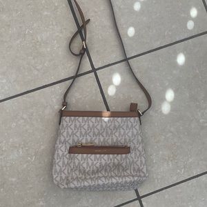 Michael Kors Crossbody Bag